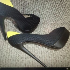 RUTHIE DAVIS DESTINY NEOPRENE PUMPS